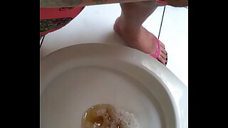 KAMILLY CAMPOS DANDO AQUELA MIJADA DE MANHÃ